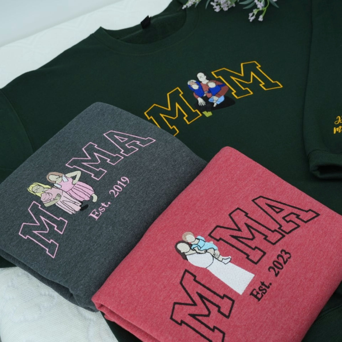 Personalized Family Custom Embroidered Mama Hoodie - Perfect Mother's Gift